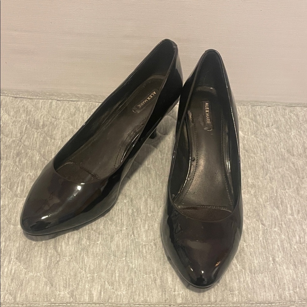 Alex Marie pumps black heels 2-1/2 inch heels